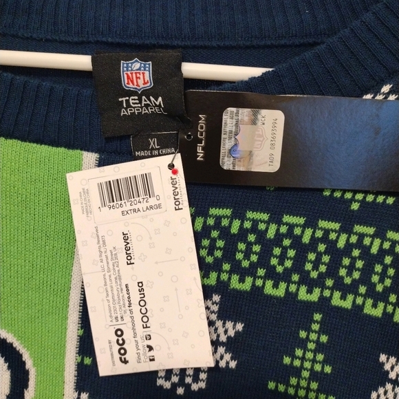 NFL - Seattle Seahawks Busy Block Snowfall Sweater - Picture 12 of 15